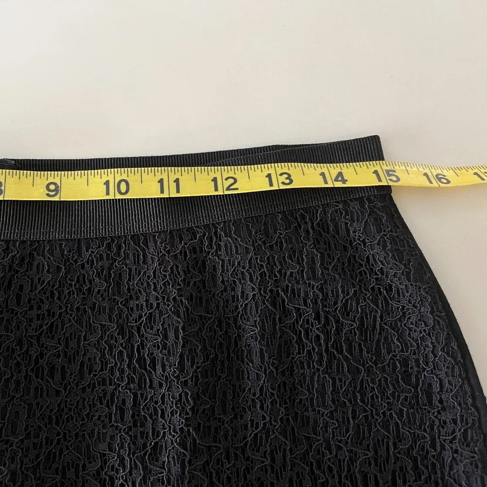 Ann Taylor black lace overlay lined midi pencil skirt 6 slimming sexy classy